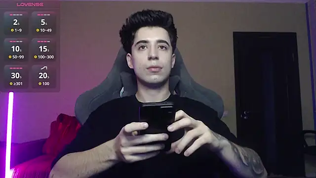 Snapshot of Yofukashii chatting on November 21, 2025, 11:31 am Yofukashii online show from November 21, 2025, 11:31 am