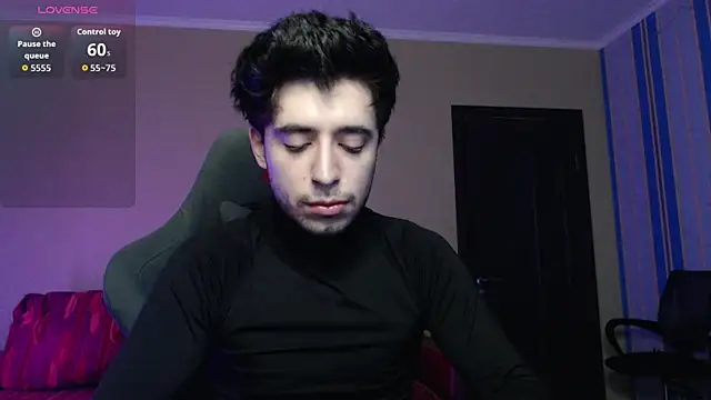 Snapshot of Yofukashii chatting on December 15, 2025, 10:58 pm Yofukashii online show from December 15, 2025, 10:58 pm