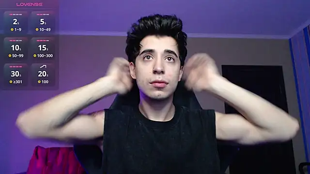 Snapshot of Yofukashii chatting on December 23, 2025, 4:43 am Yofukashii online show from December 23, 2025, 4:43 am