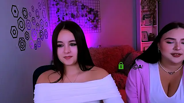 Snapshot of fairy_viola chatting on November 3, 2025, 11:33 am fairy viola online show from November 3, 2025, 11:33 am