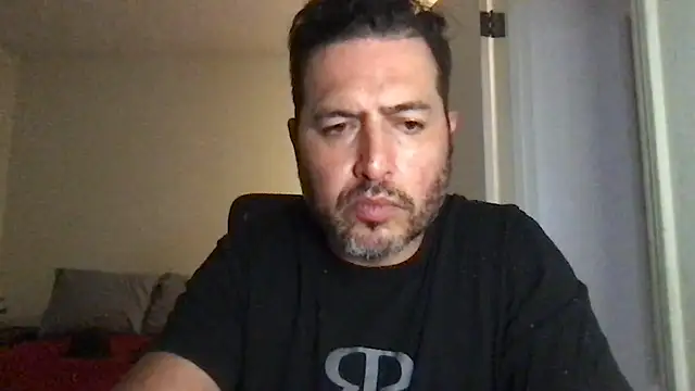 ezrah23 online show from November 13, 2025, 6:40 pm