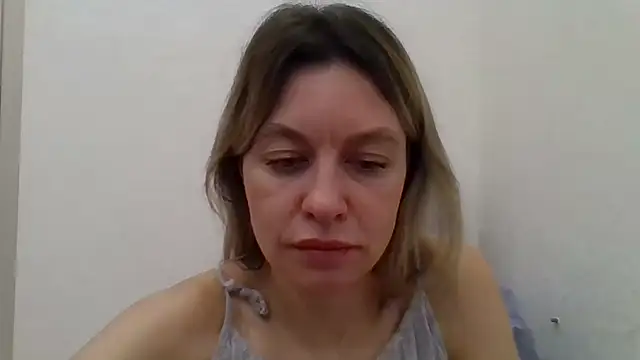 Snapshot of Little_Milf_5 chatting on November 26, 2025, 4:19 pm Little Milf 5 online show from November 26, 2025, 4:19 pm