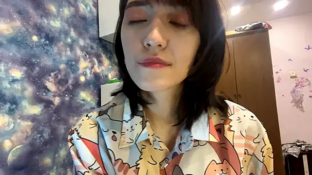 Lala Lush online show from October 29, 2025, 4:20 pm