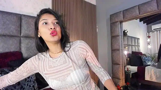 Snapshot of BrigitteVons chatting on November 29, 2025, 9:51 pm BrigitteVons online show from November 29, 2025, 9:51 pm