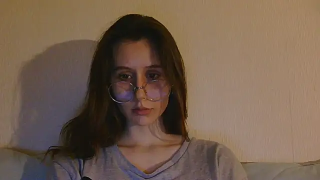 Snapshot of PurpyKam chatting on November 5, 2025, 5:46 pm PurpyKam online show from November 5, 2025, 5:46 pm