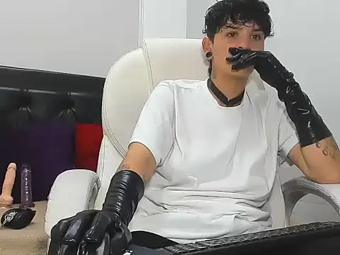 Snapshot of SubGirlRs chatting on October 31, 2025, 3:02 pm SubGirlRs online show from October 31, 2025, 3:02 pm