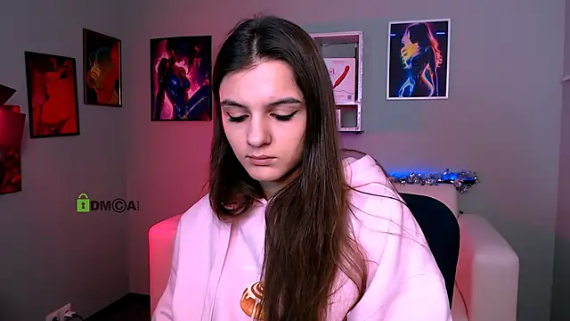 lisa dark  online show from January 16, 2026, 10:19 am