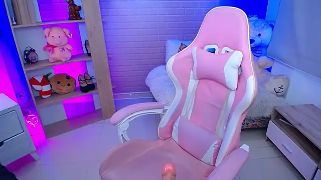 Snapshot of roseefancy19 chatting on January 19, 2026, 11:47 am roseefancy19 online show from January 19, 2026, 11:47 am