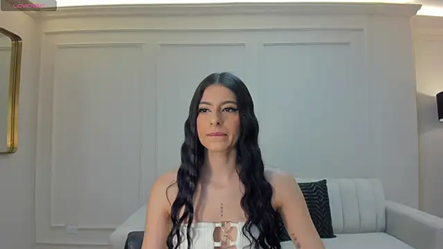 Snapshot of BellaConnorX chatting on November 30, 2025, 4:05 am BellaConnorX online show from November 30, 2025, 4:05 am