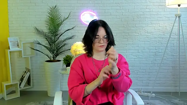 ClarindaKopischke online show from November 9, 2025, 8:23 am