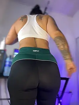 Snapshot of Natural_BIGASS_Nina chatting on March 16, 2026, 7:29 pm Natural BIGASS Nina online show from March 16, 2026, 7:29 pm