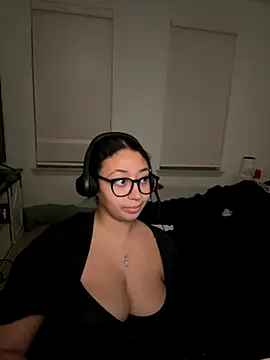 minha baby online show from November 15, 2025, 1:36 am