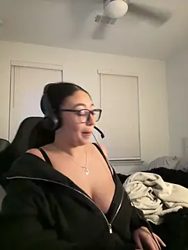 Snapshot of minha_baby chatting on March 7, 2026, 2:19 am minha baby online show from March 7, 2026, 2:19 am