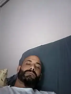 Snapshot of MistedPunt chatting on November 1, 2025, 9:17 pm MistedPunt online show from November 1, 2025, 9:17 pm