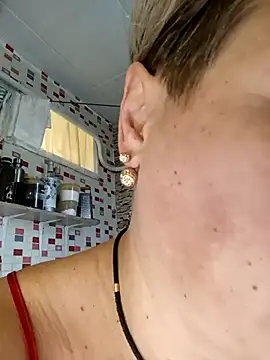 MilkySky online show from November 28, 2025, 10:18 am