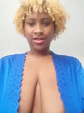 EvonyFoxxx online show from January 11, 2026, 4:12 pm