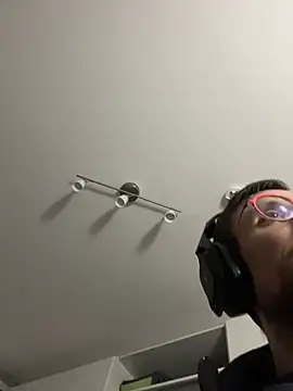 Guttermann online show from November 26, 2025, 10:38 am