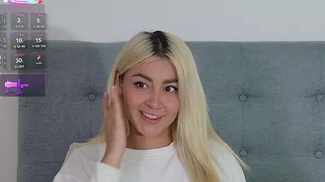 Elina Hills online show from November 3, 2025, 1:01 pm