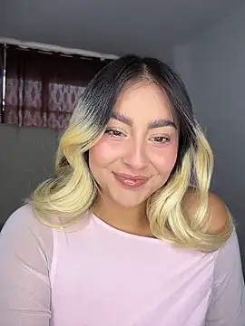 Elina Hills online show from June 1, 2026, 8:21 pm