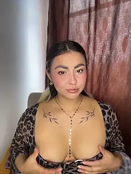 Elina Hills online show from June 6, 2026, 8:13 pm