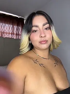 Elina Hills online show from June 17, 2026, 6:53 pm