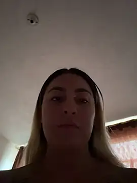 Elina Hills online show from June 21, 2026, 9:17 pm
