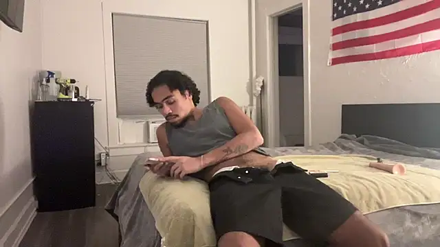 Snapshot of h0rnyboy101 chatting on November 2, 2025, 1:52 am h0rnyboy101 online show from November 2, 2025, 1:52 am