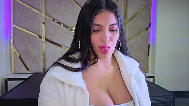 Frrreyaa online show from November 13, 2025, 2:32 am