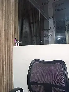 Valk submissive online show from March 23, 2026, 5:22 am