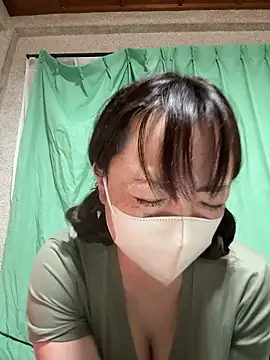 Snapshot of miu___mf chatting on January 7, 2026, 2:30 pm miu mf online show from January 7, 2026, 2:30 pm