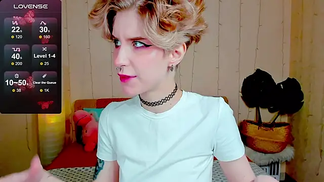 Snapshot of Angel_Julles chatting on November 15, 2025, 12:41 am Angel Julles online show from November 15, 2025, 12:41 am