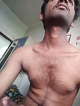 Snapshot of PackagedCostar chatting on November 12, 2025, 6:58 am PackagedCostar online show from November 12, 2025, 6:58 am