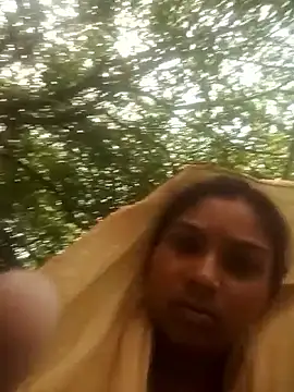 Cute Arushi online show from May 25, 2026, 4:07 am