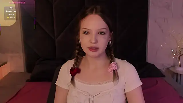 Iris Fresh online show from November 28, 2025, 8:55 pm