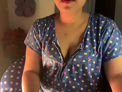 Snapshot of Shilpa_7 chatting on December 21, 2025, 7:10 pm Shilpa 7 online show from December 21, 2025, 7:10 pm