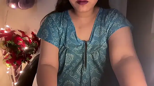 Snapshot of Shilpa_7 chatting on February 17, 2026, 12:01 pm Shilpa 7 online show from February 17, 2026, 12:01 pm