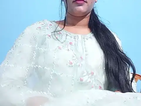 Snapshot of Nancy_queen001 chatting on January 9, 2026, 5:37 pm Nancy queen001 online show from January 9, 2026, 5:37 pm