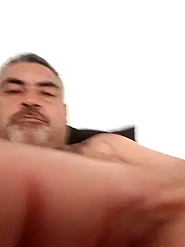 Ricardotarado online show from November 18, 2025, 11:25 am