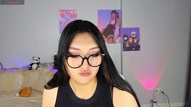 Snapshot of Yunamini chatting on December 18, 2025, 1:50 pm Yunamini online show from December 18, 2025, 1:50 pm