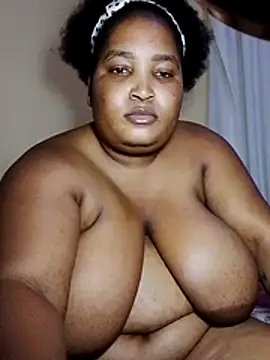 MassiveBoobsxxxx online show from November 24, 2025, 11:15 pm