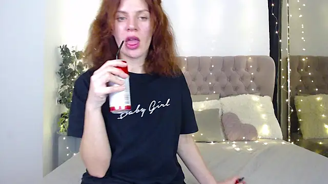 Snapshot of Sandra_angel_ chatting on December 21, 2025, 2:08 am Sandra angel online show from December 21, 2025, 2:08 am