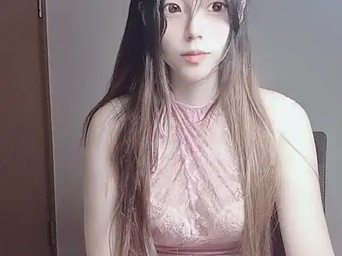 Snapshot of JuliaNoir chatting on November 1, 2025, 6:04 am JuliaNoir online show from November 1, 2025, 6:04 am