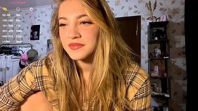 OrethaEredia online show from November 11, 2025, 4:18 pm