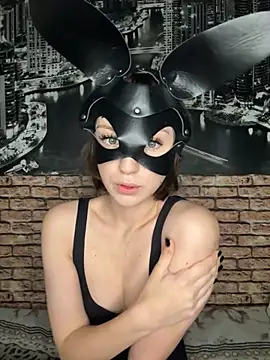 Snapshot of bunnyria1 chatting on November 6, 2025, 2:18 pm bunnyria1 online show from November 6, 2025, 2:18 pm