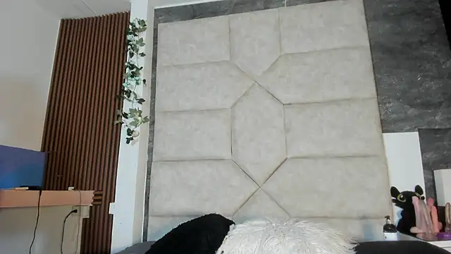 Snapshot of Liia_Leens chatting on February 8, 2026, 5:05 pm Liia Leens online show from February 8, 2026, 5:05 pm