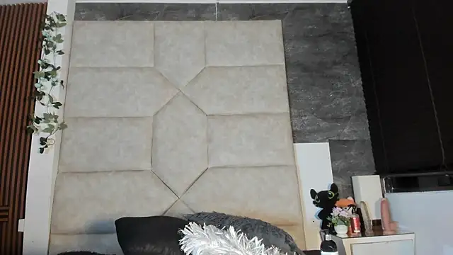 Snapshot of Liia_Leens chatting on February 19, 2026, 4:08 am Liia Leens online show from February 19, 2026, 4:08 am