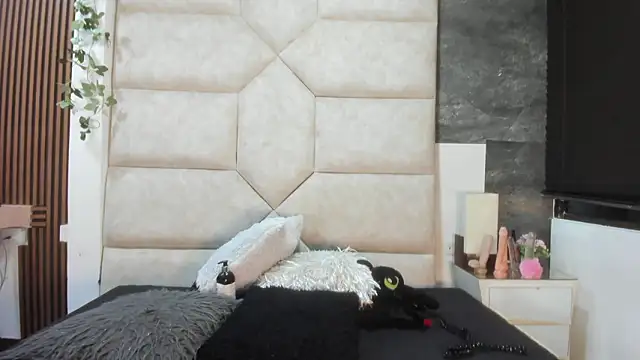 Snapshot of Liia_Leens chatting on February 28, 2026, 4:46 am Liia Leens online show from February 28, 2026, 4:46 am