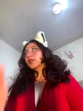 Kitty shine  online show from November 5, 2025, 12:38 pm