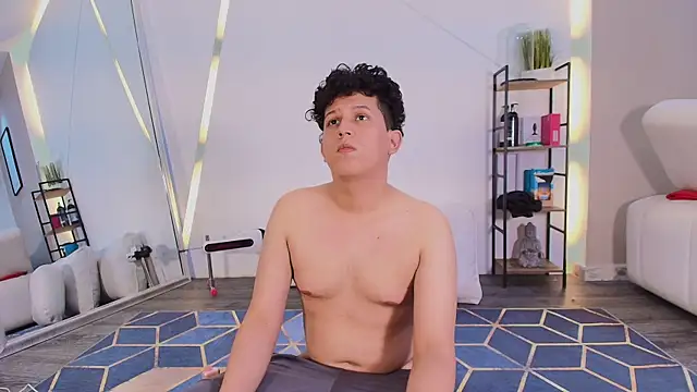 Snapshot of DamianVice chatting on December 17, 2025, 6:19 am DamianVice online show from December 17, 2025, 6:19 am