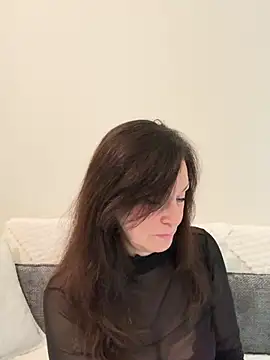 Snapshot of HotLdyllic chatting on March 13, 2026, 3:40 pm HotLdyllic online show from March 13, 2026, 3:40 pm